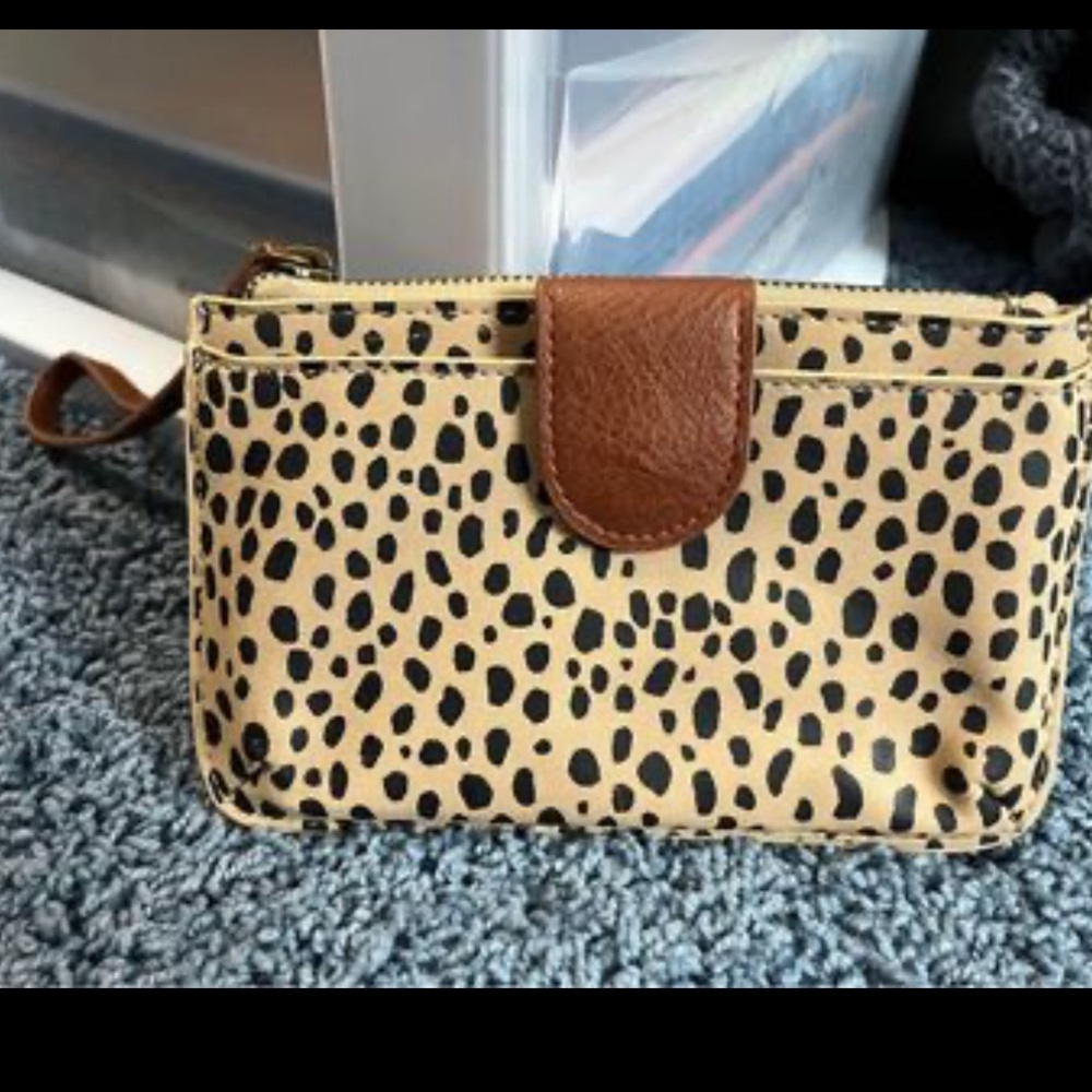 Target Wristlet